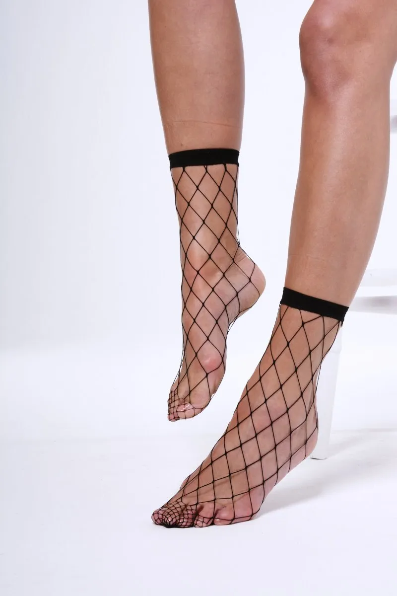 Black Diamond Fishnet Ankle Socks - Lottie