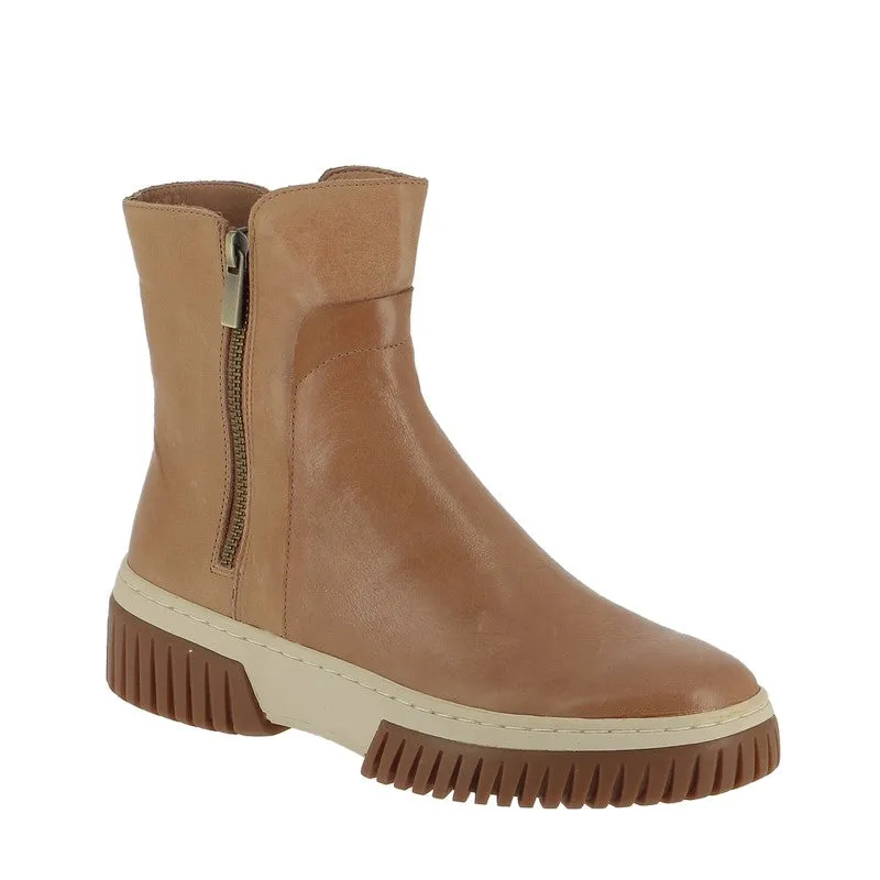 Django & Juliette Yeliza Tan Ankle Boot