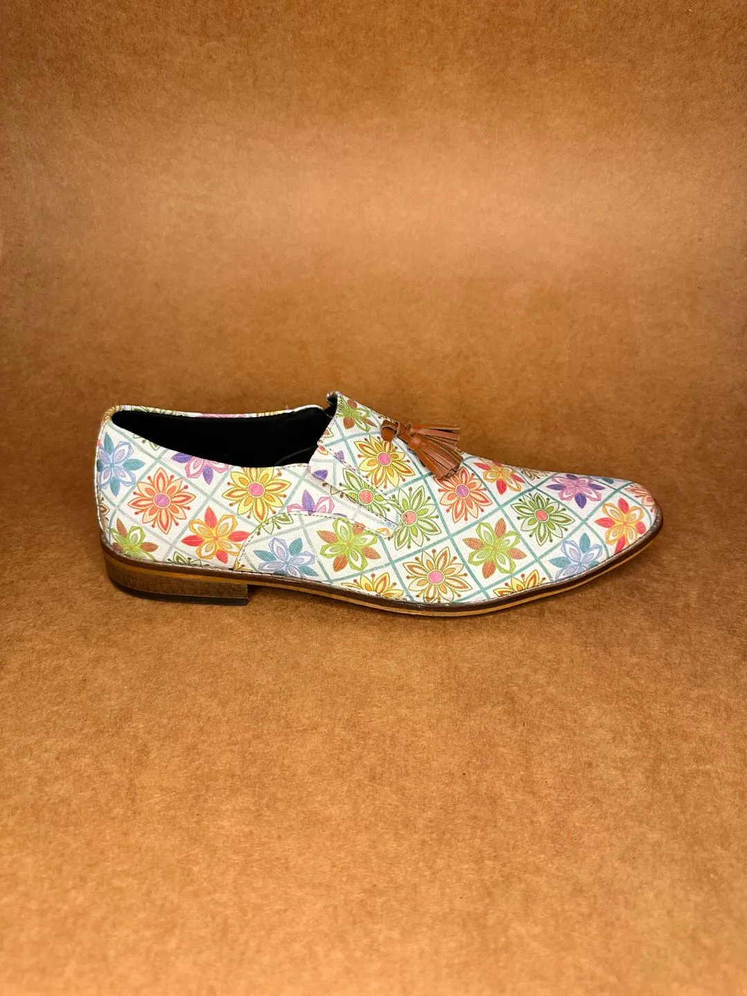 Vidyot Bhil Art  Loafers