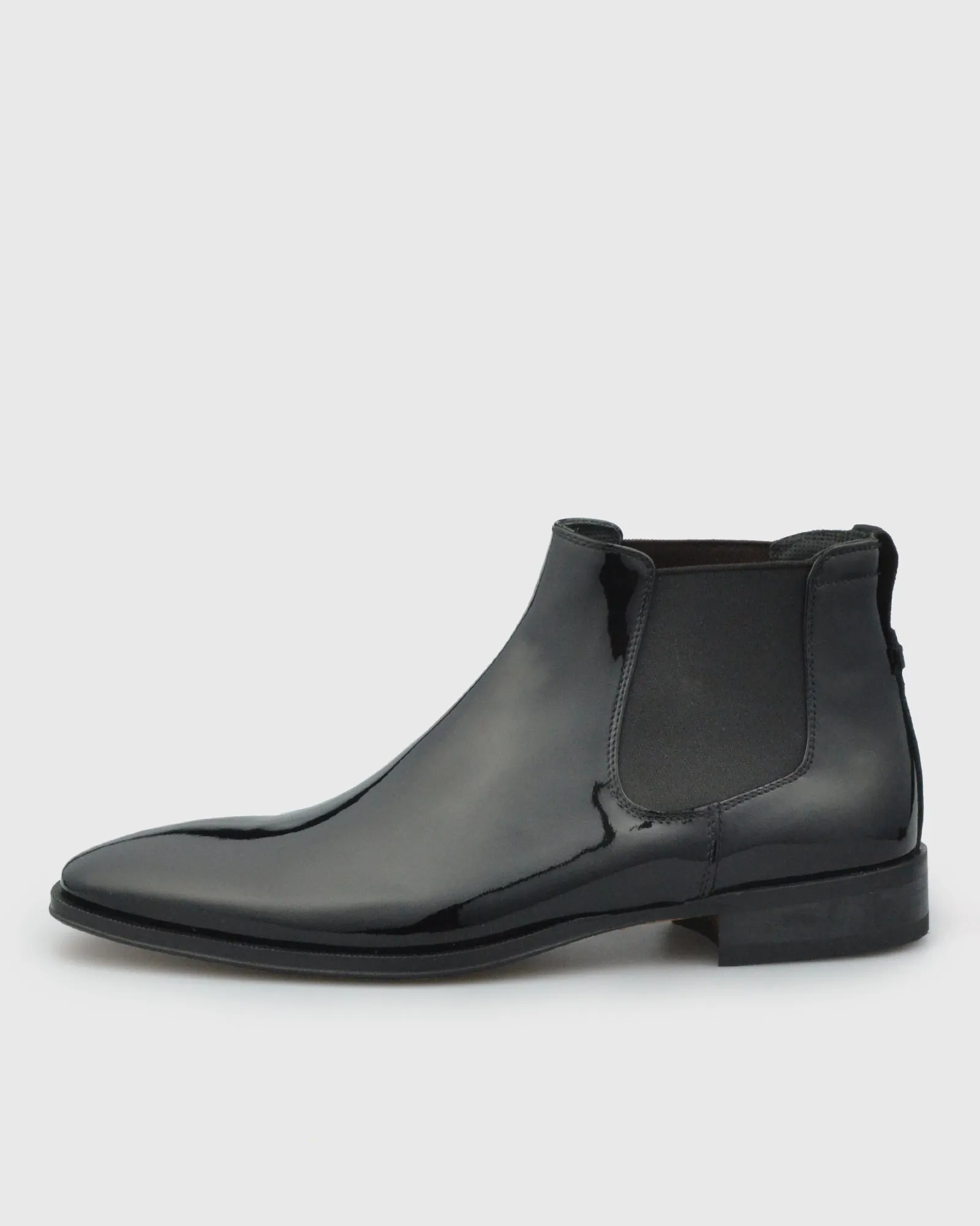 VINCENT & FRANKS VFS21-23 BLACK PATENT CHELSEA BOOT