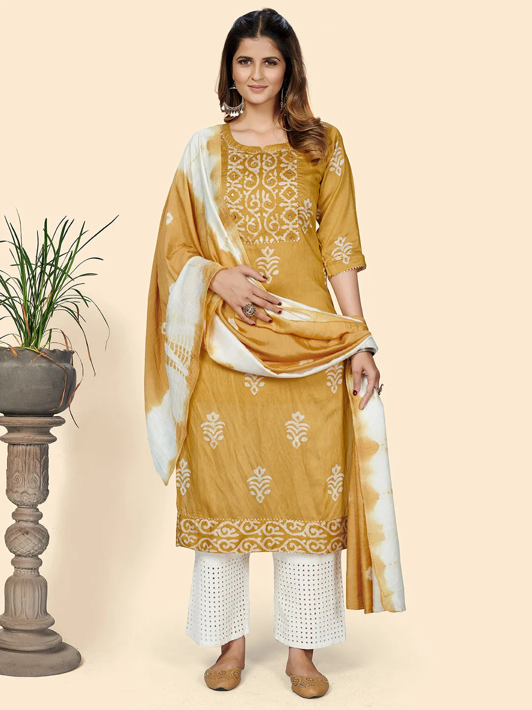 Women'S Batik Print Straight Chanderi Yellow Stitched Kurta With Dupatta