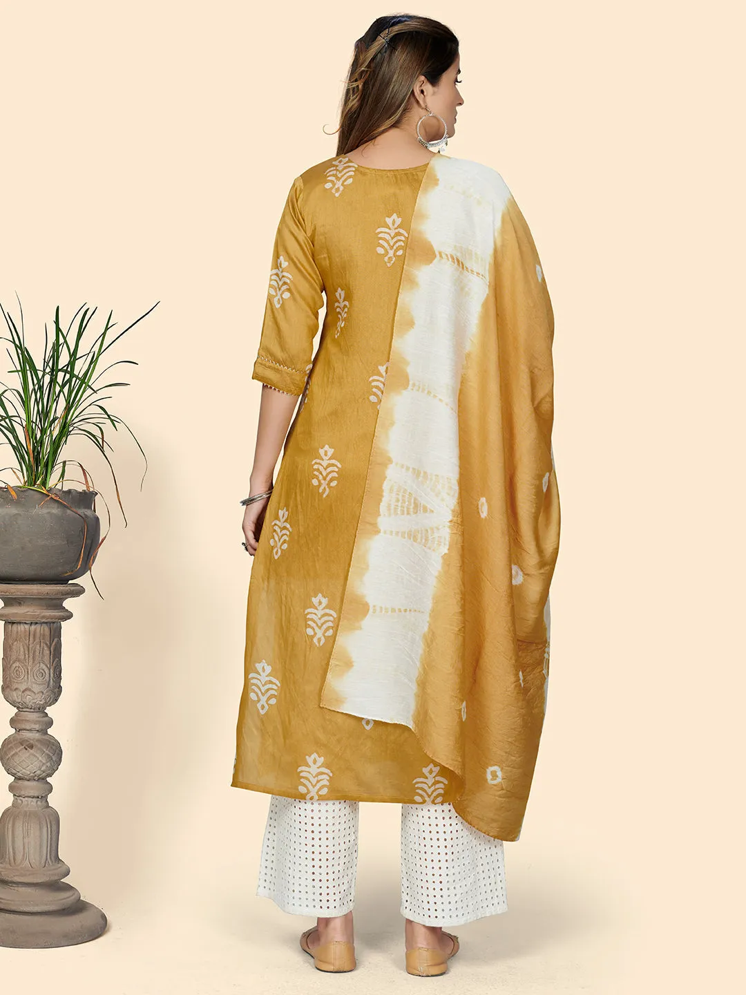 Women'S Batik Print Straight Chanderi Yellow Stitched Kurta With Dupatta