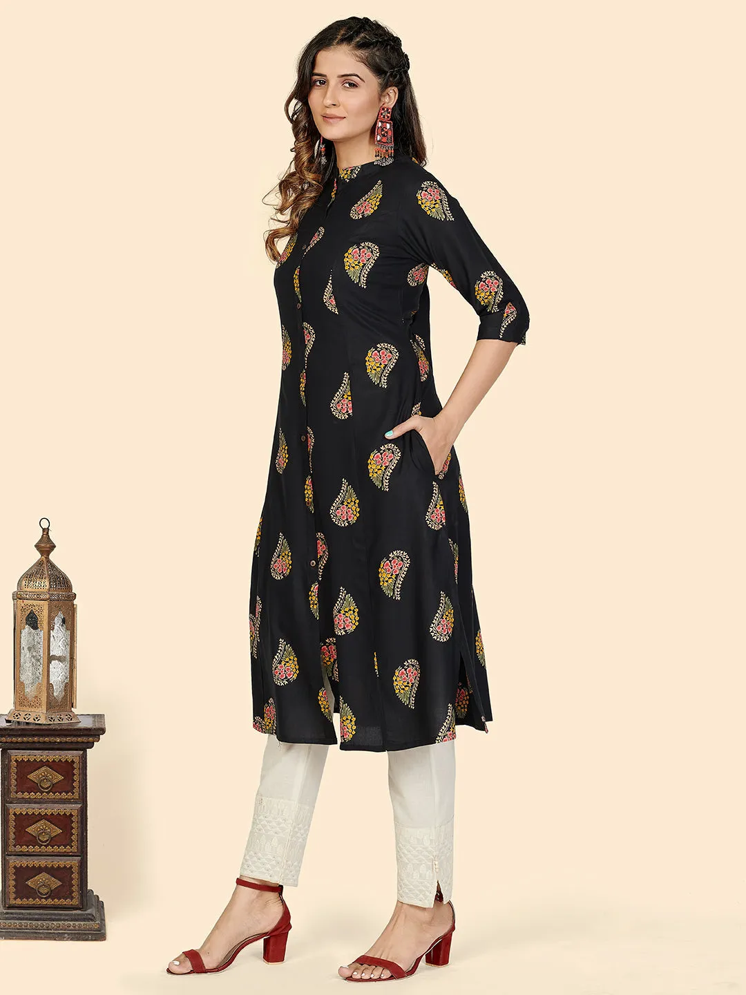 Women'S Block Print A-Line Rayon Black Stitched Kurta