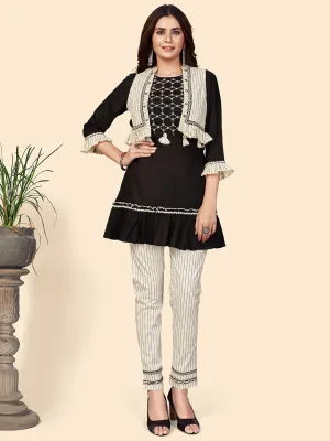 Women'S Embroidered Flared Cotton Black Stitched Top Pant With Koti