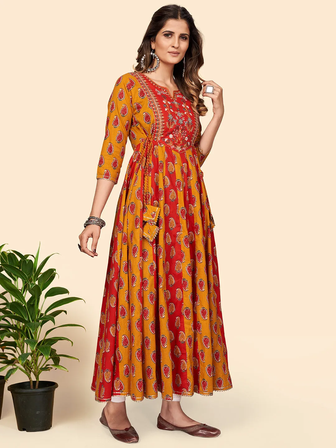 Women'S Print & Embroidered Anarkali Cotton Bland Yellow Stitched Kurta