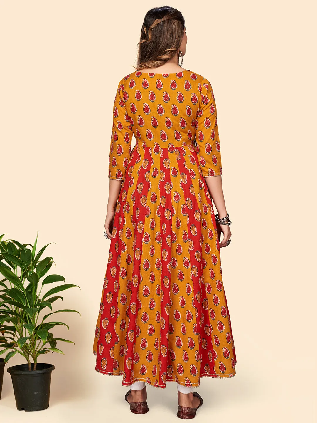 Women'S Print & Embroidered Anarkali Cotton Bland Yellow Stitched Kurta