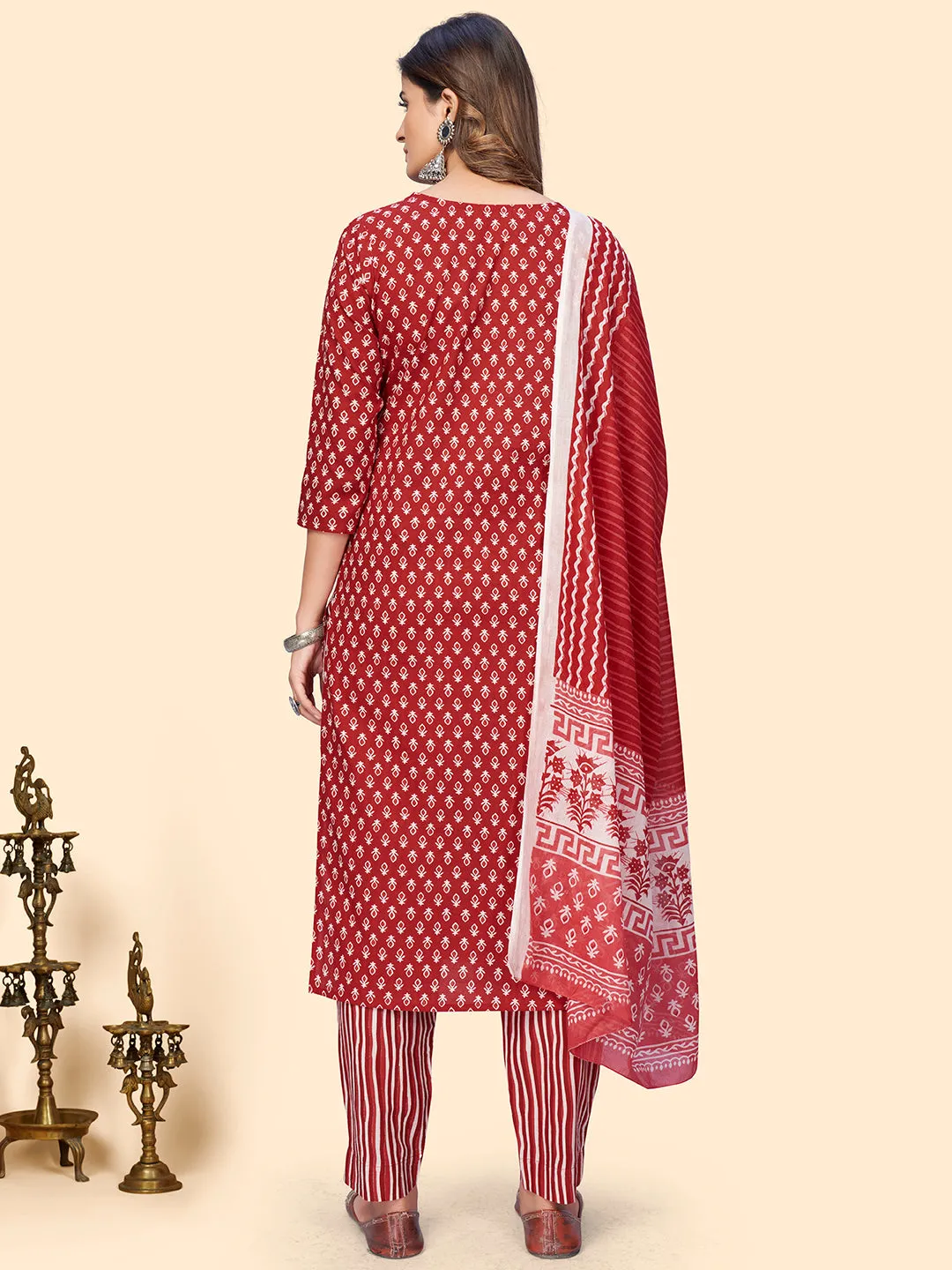 Women'S Print & Embroidered Straight Cotton Red Stitched Kurta Pant With Dupatta