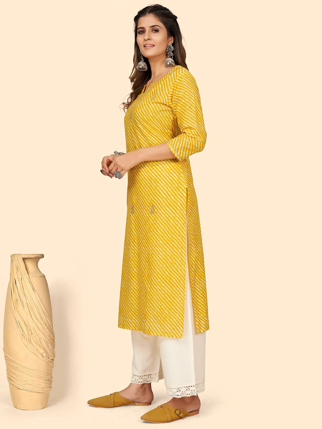 Women'S Print & Embroidered Straight Cotton Yellow Stitched Kurta