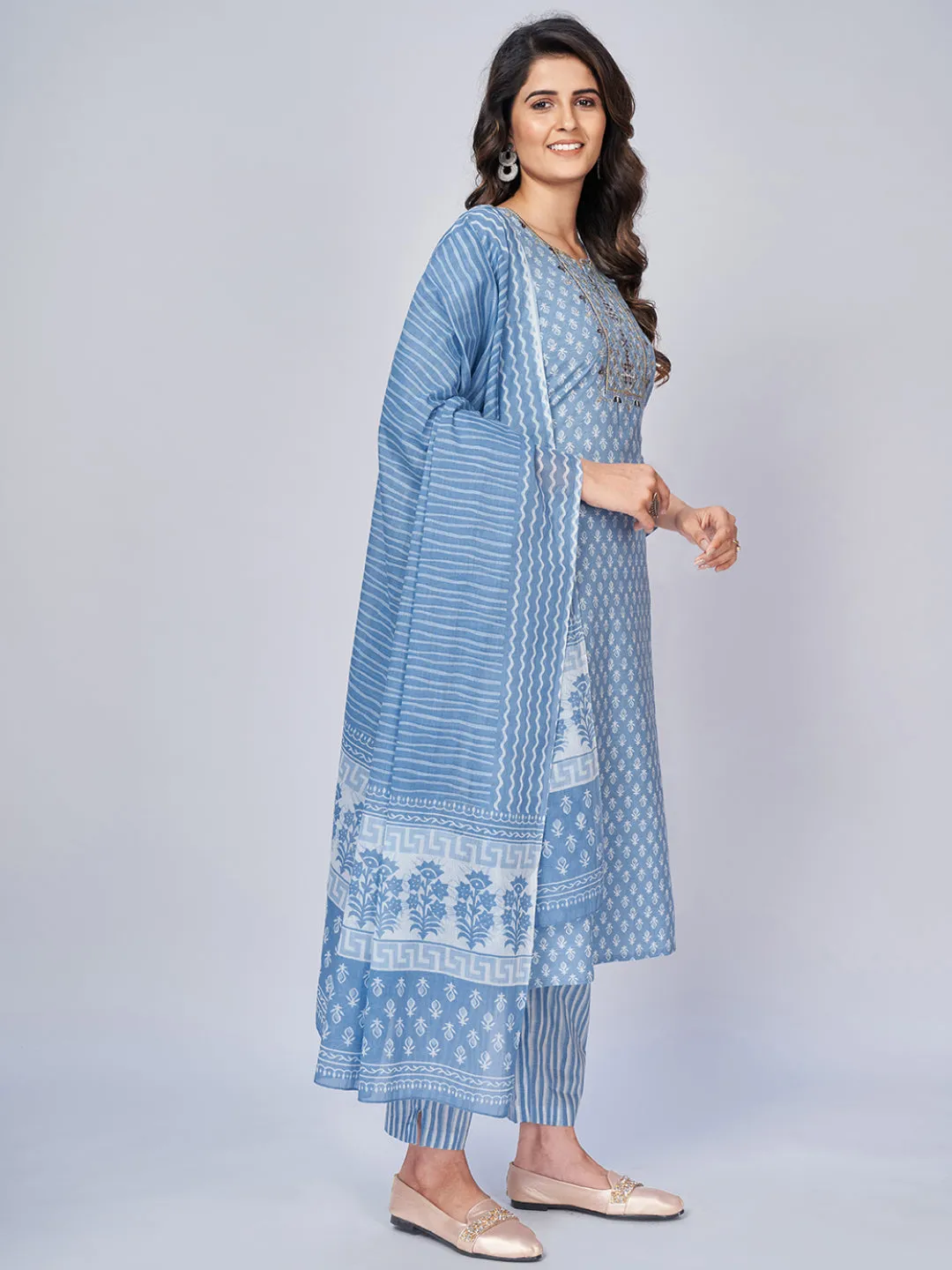 Women'S Printed & Embroidered Straight Cotton Sky Blue Kurta Pant With Dupatta (3Pcs Set)