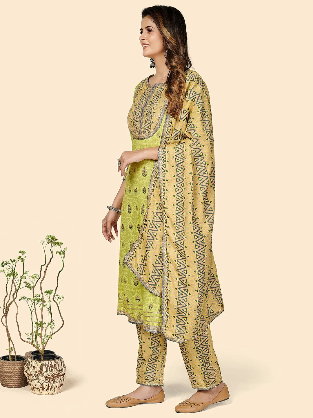 Women'S Printed & Gota Patti Work Straight Rayon Parrot Green Stitched Kurta Pant With Dupatta