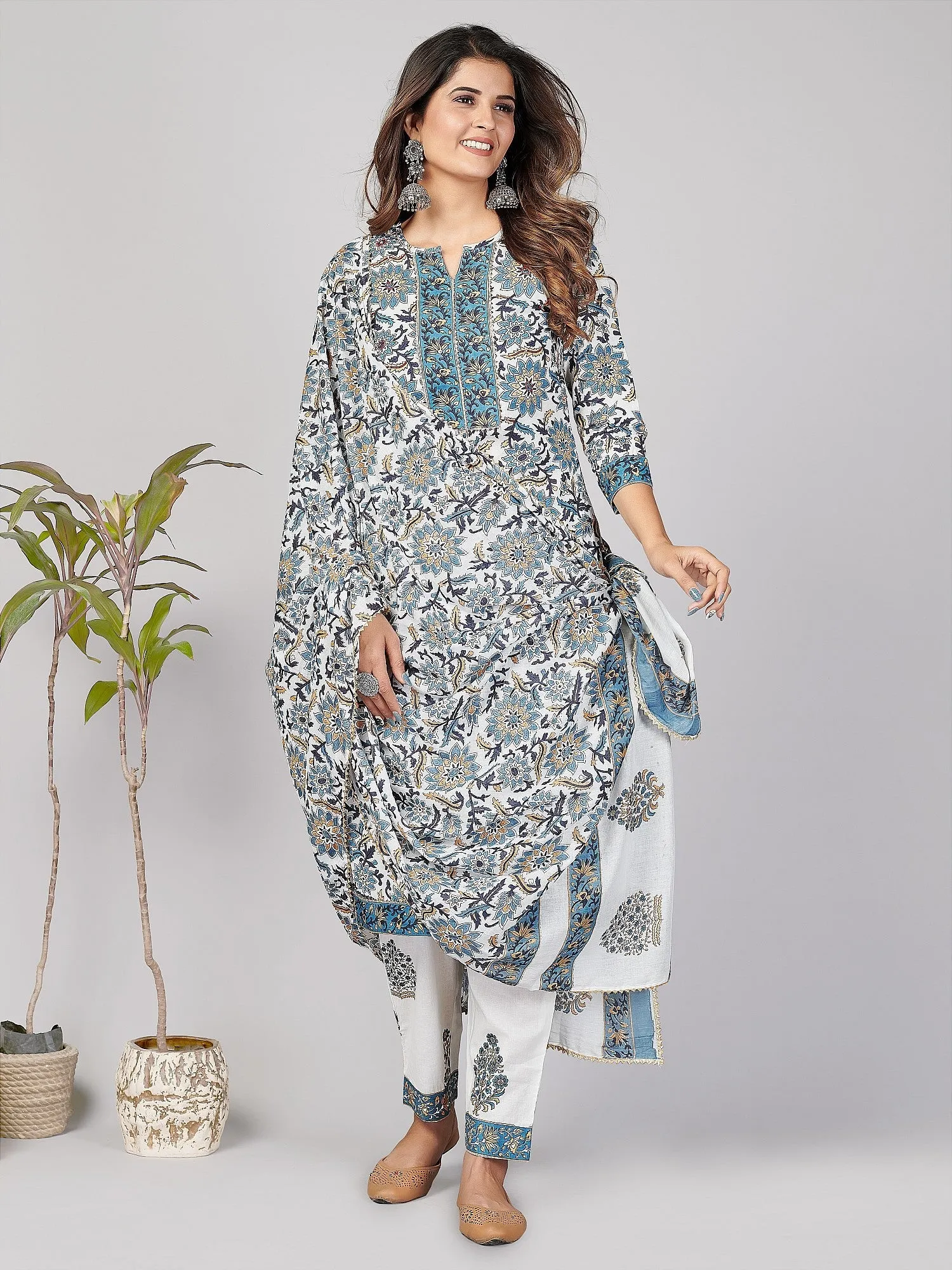 Women'S Printed & Sequence & Gota Patti Straight Cotton Blue Stitched Kurta Pant With Dupatta