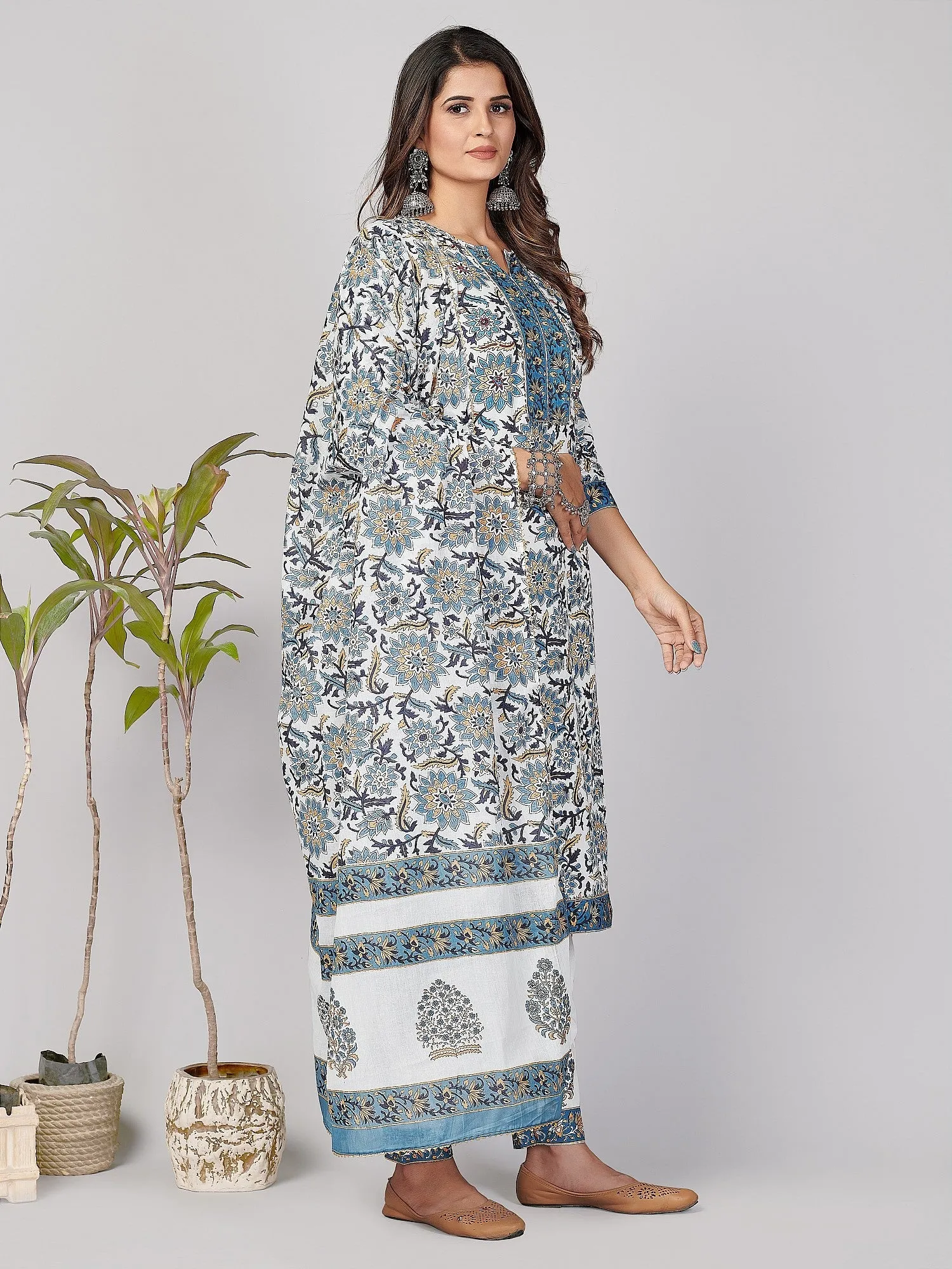 Women'S Printed & Sequence & Gota Patti Straight Cotton Blue Stitched Kurta Pant With Dupatta